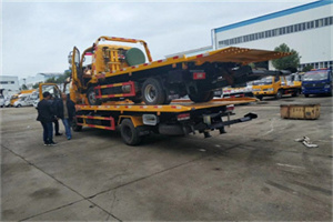 天等同城汽车补胎